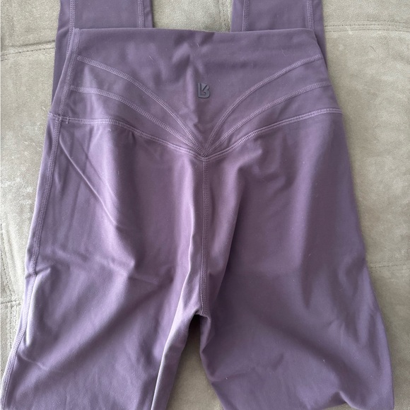 Smoked cherry Buffbunny legacy leggings - Picture 5 of 5